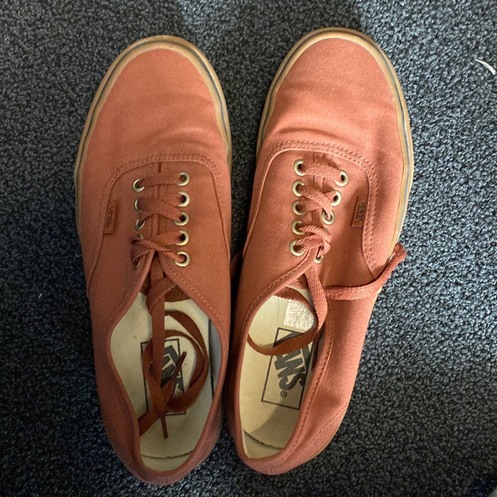 Van’s 8.5 Men’s/10 Women’s
